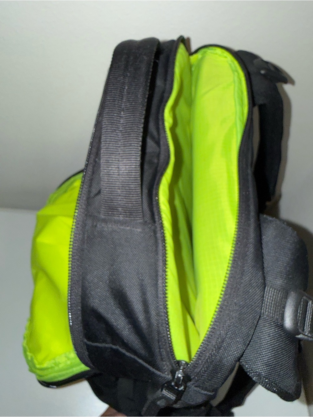 Lululemon Black Double Zip Backpack 22L - Picture 14 of 15